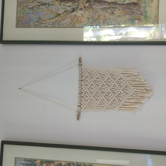 Macrame wall art - Picture 1 of 3